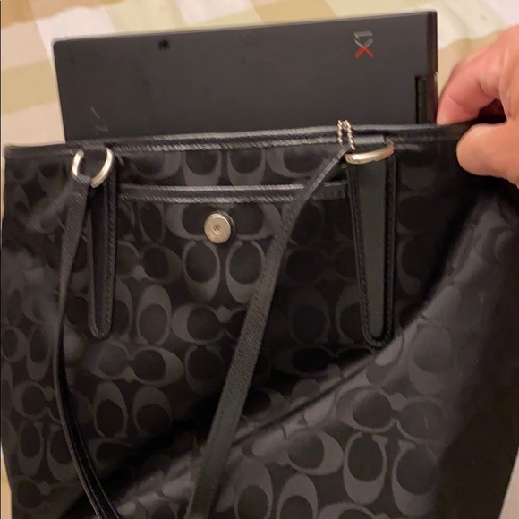 Large canvas coach purse.  Excellent condition - Picture 7 of 7